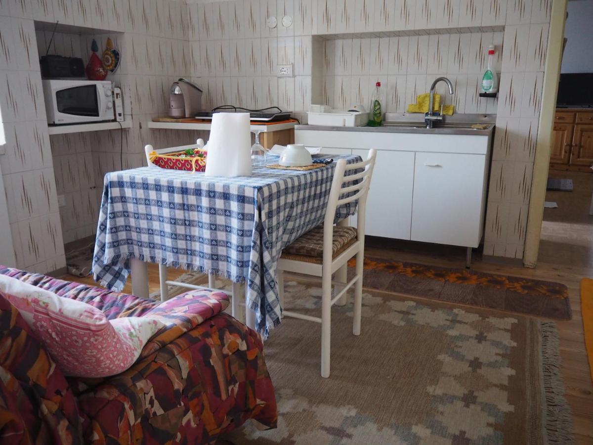 B&B Signora Elvira Capriana Eksteriør billede