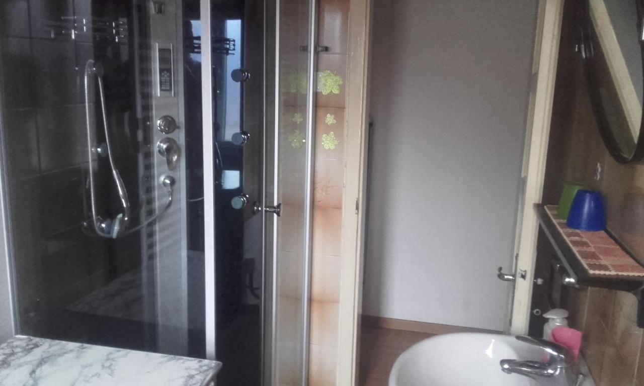 B&B Signora Elvira Capriana Eksteriør billede